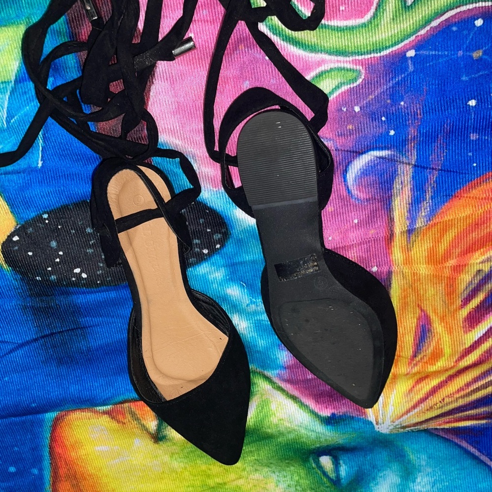 Black sandals